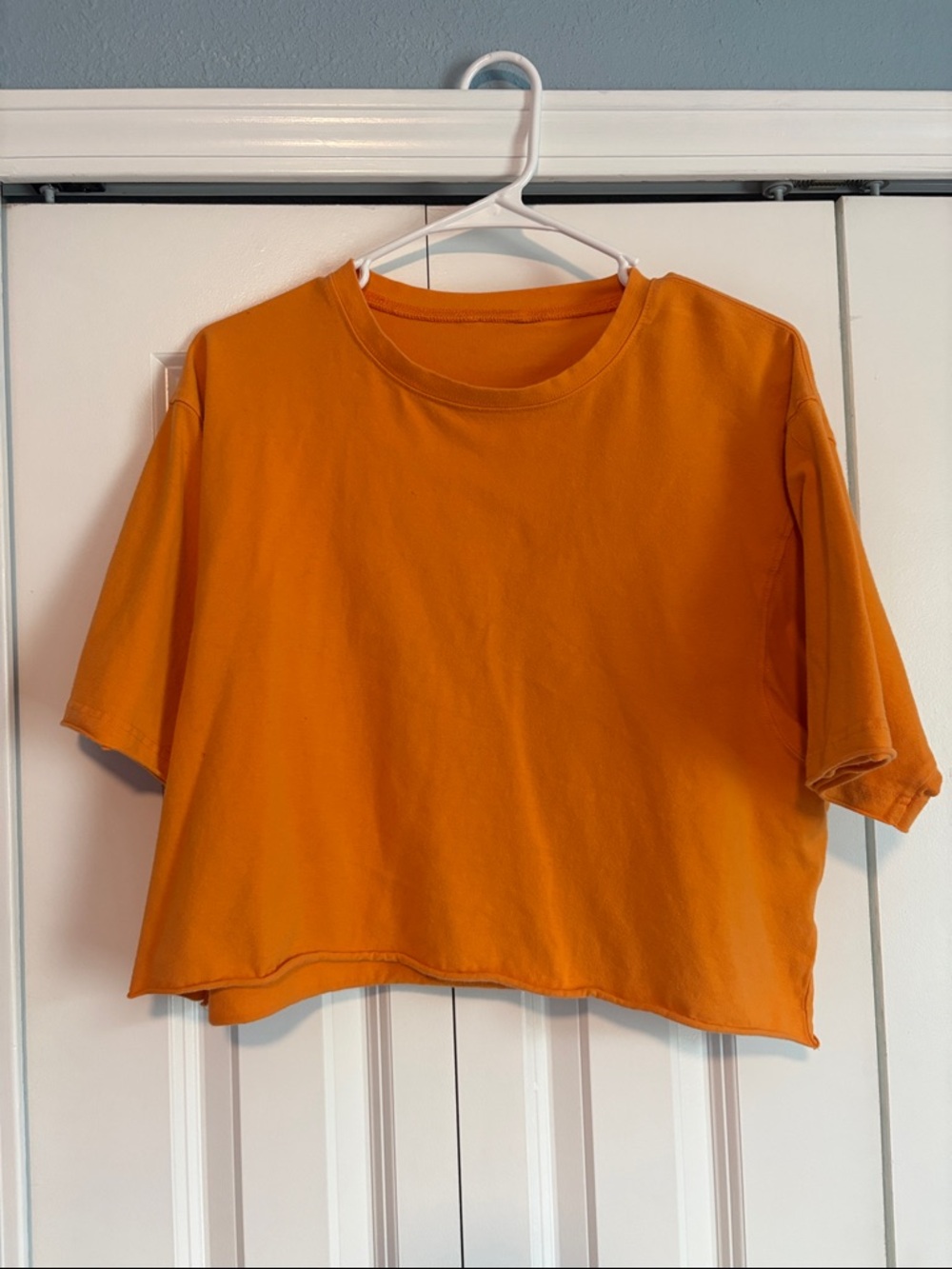 Women's Orange Cropped Tee